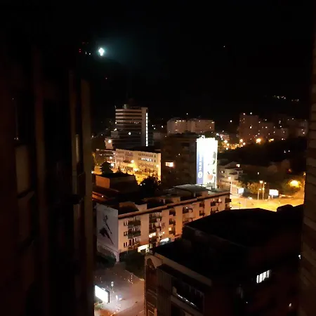Luna Apartament *